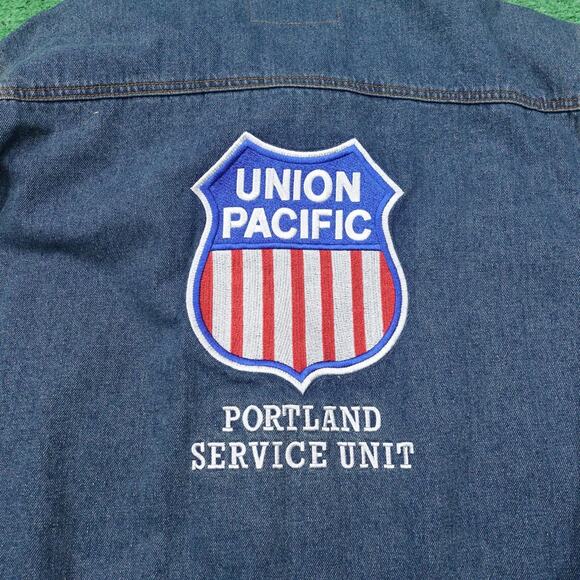 Union Pacific Denim Jacket Mens XL Trucker Embroidered Portland Service Unit - Picture 2 of 12